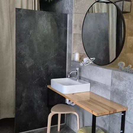 Adler 호텔 골링안데살자흐