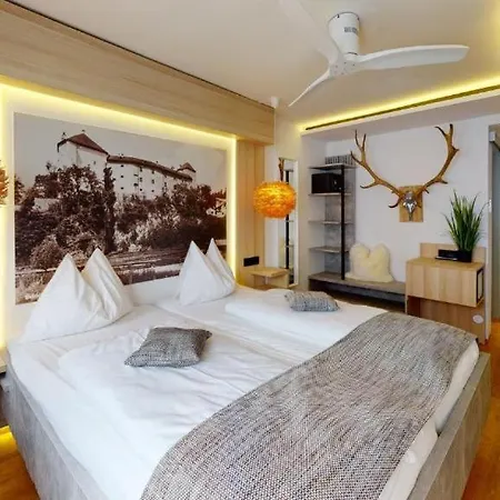 Adler 3* 골링안데살자흐