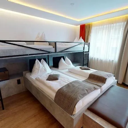 Adler 3* 골링안데살자흐